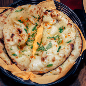 Cheese Naan / Masala Cheese Naan